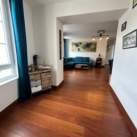 Captain Yoo - Terre Neuvas - Du Capitaine Sur Le Port 페캉